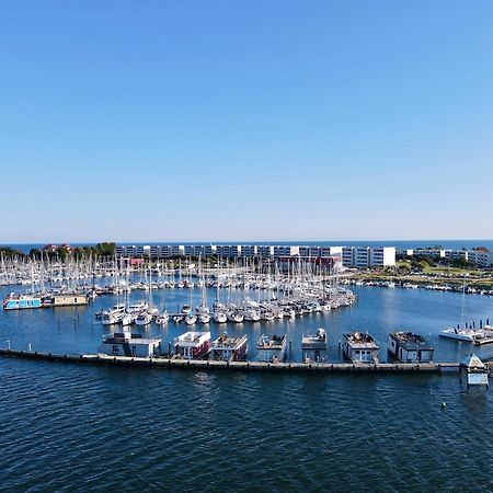 Hausboot Fehmarn Hotel ภายนอก รูปภาพ