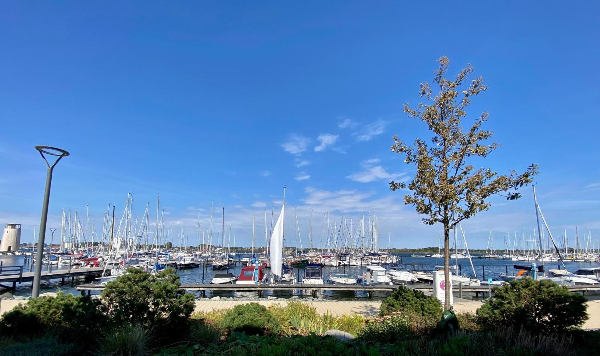 Hausboot Fehmarn Hotel ภายนอก รูปภาพ